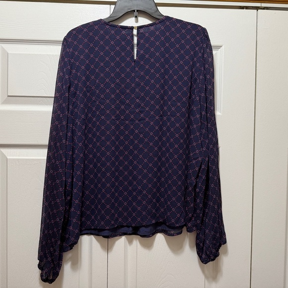 XXL Draper James Navy and Red Geometric Pattern Smocked Top, Sheer Sleeve, NWT - Picture 3 of 13